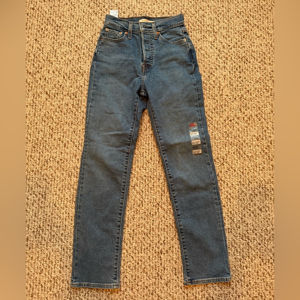 brand new levi jeans wedgie straight. NWT